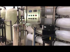 Sistema de ablandamiento de agua 4TPH 1Op / 1 Stby